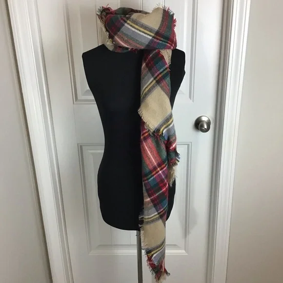 Classic Plaid Blanket Scarf - Picture 2 of 5